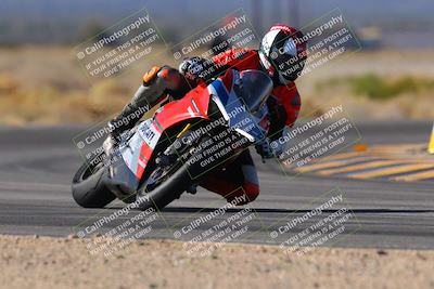 media/Dec-10-2023-SoCal Trackdays (Sun) [[0ce70f5433]]/Turn 4 (1145am)/